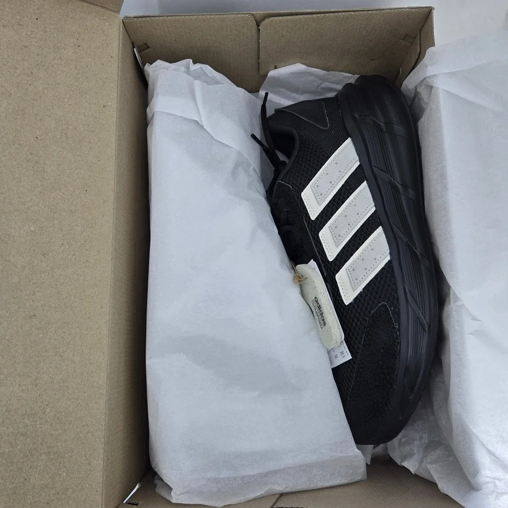 Adidas Astrastar Mens Running Shoes Black White JP5938 Size 12 Cloudfoam New
